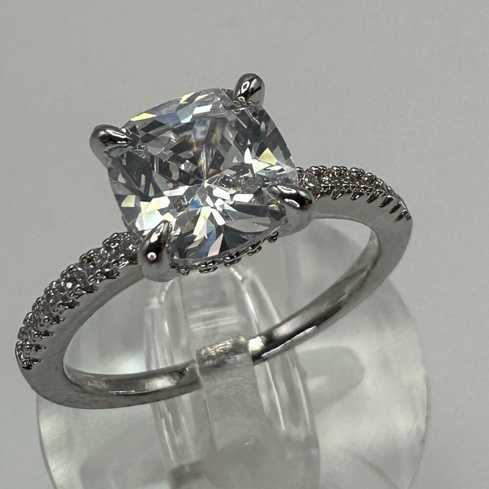Womens Silver Plated Brass Ring Cubic Zirconia - Picture 10 of 15